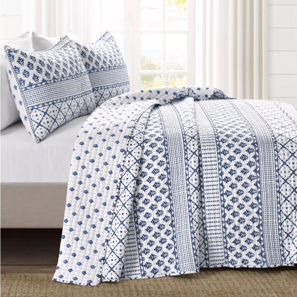 Lush Decor KING Quilt Set NWT